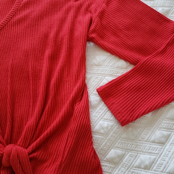 Blouses - Picture 5 of 6